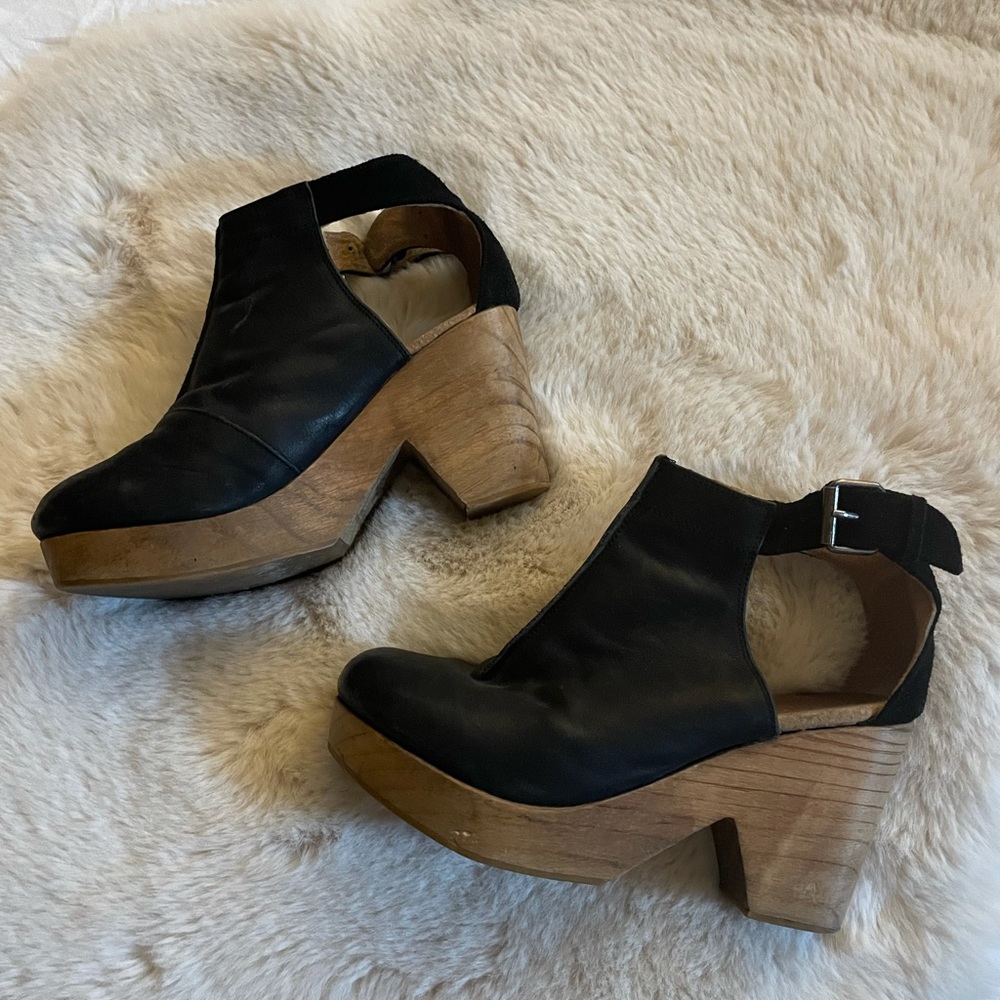Free People Wood Platform Clogs